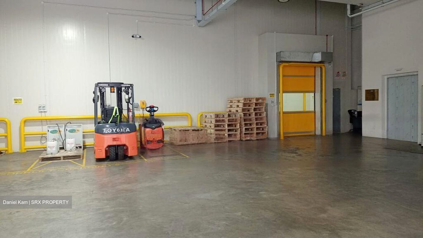 Tuas Road (D22), Warehouse #472853901